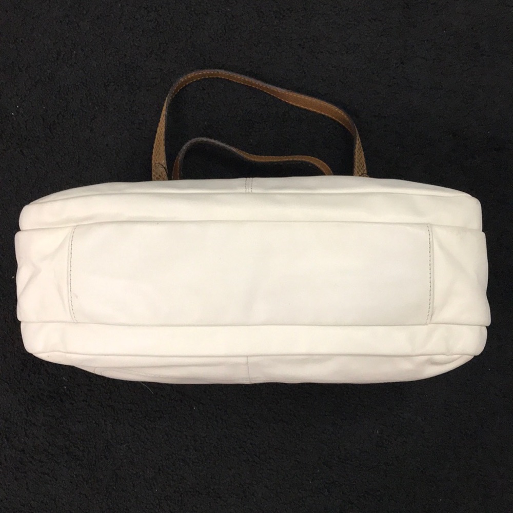 Coach Shoulder Bag - Picture 4 of 8